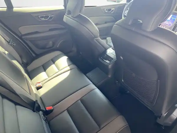 VOLVO V60 (13/22)