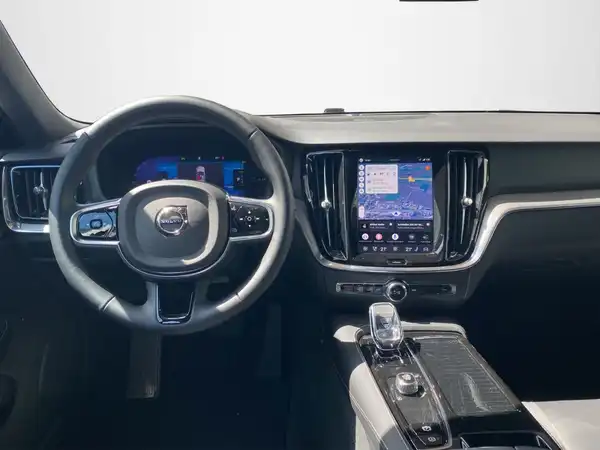 VOLVO V60 (8/22)