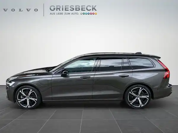 VOLVO V60 (2/23)