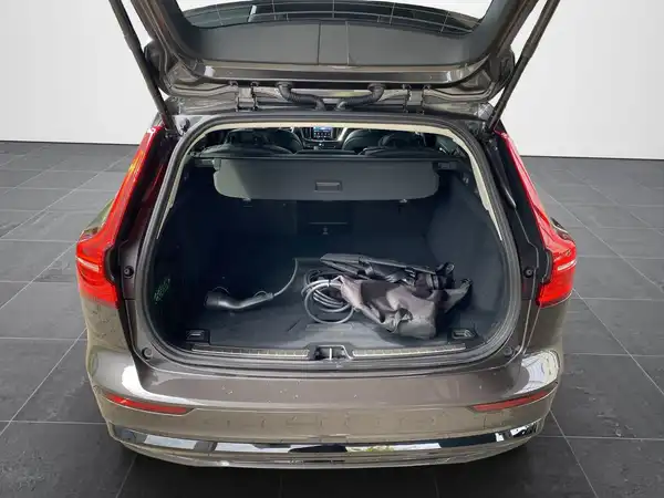 VOLVO V60 (14/23)