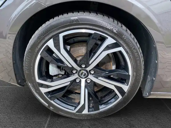 VOLVO V60 (15/23)