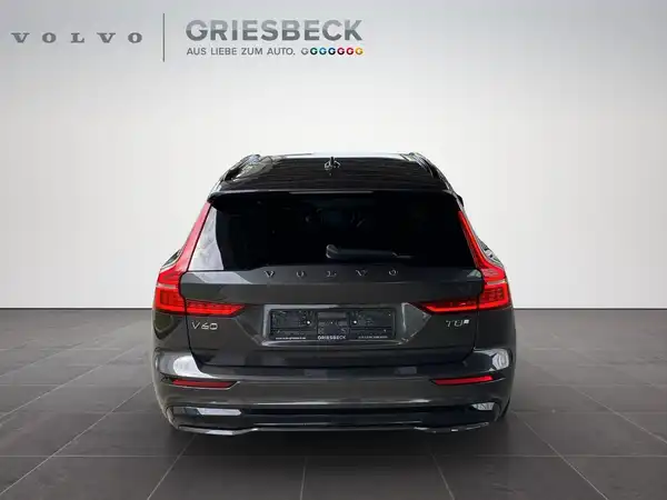 VOLVO V60 (4/23)