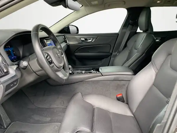 VOLVO V60 (7/23)