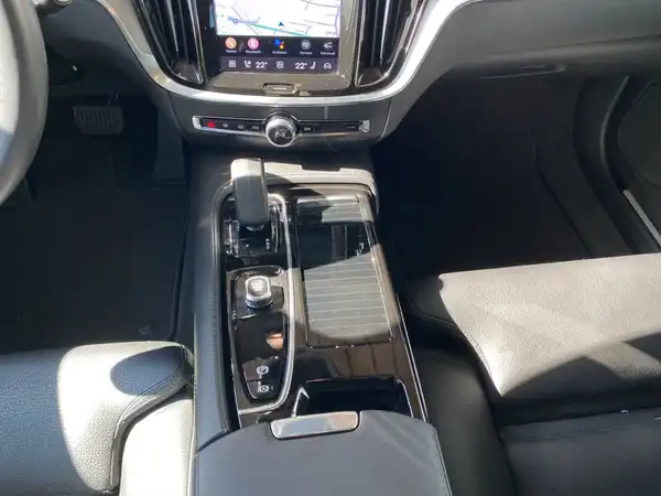 VOLVO V60 (9/21)