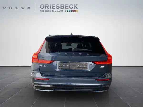 VOLVO V60 (4/22)