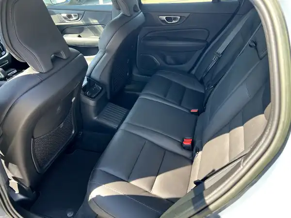 VOLVO V60 (13/27)