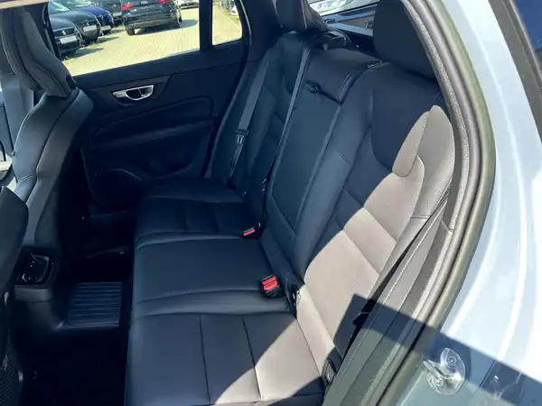 VOLVO V60 (14/27)
