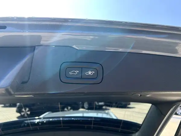VOLVO V60 (8/27)