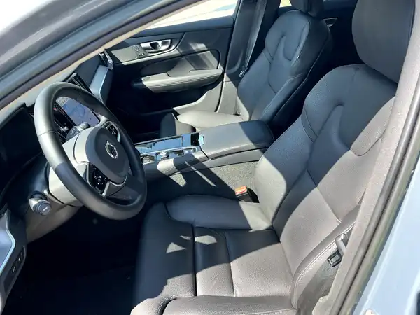 VOLVO V60 (9/27)