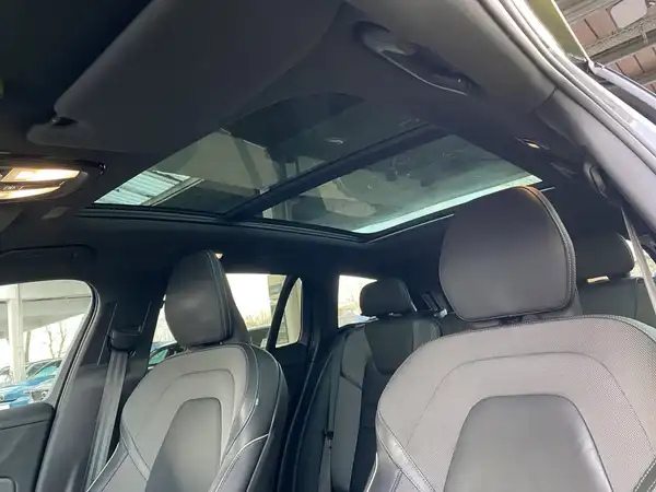 VOLVO V60 (18/21)