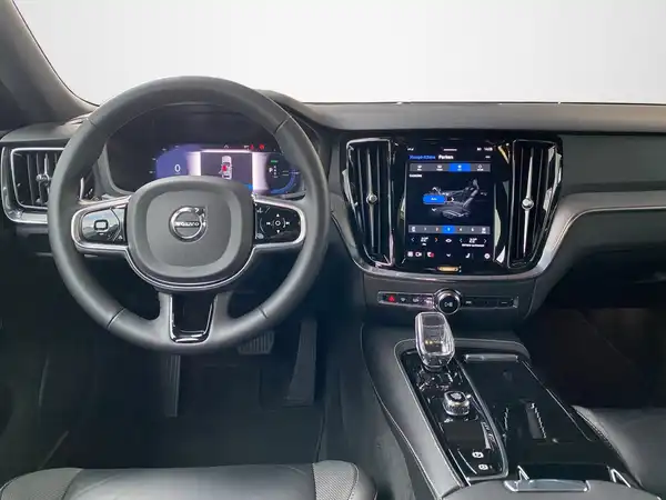 VOLVO V60 (8/21)