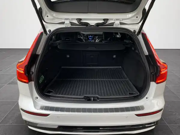 VOLVO V60 (14/22)