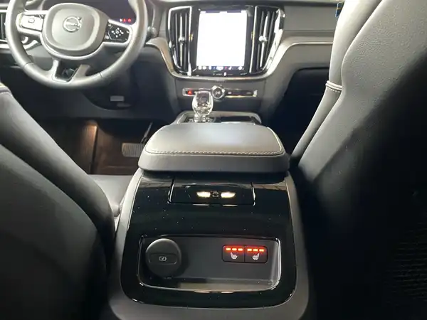 VOLVO V60 (22/22)