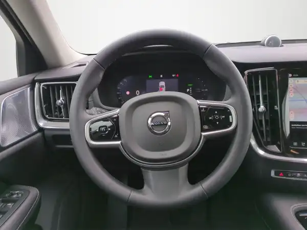 VOLVO V60 (12/21)