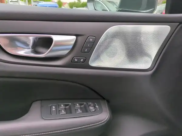 VOLVO V60 (19/21)