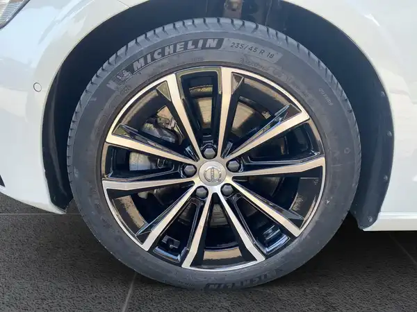 VOLVO V60 (15/22)