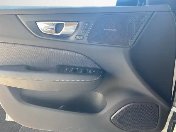 VOLVO V60 (17/22)