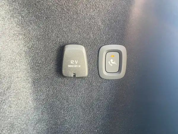 VOLVO V60 (21/22)