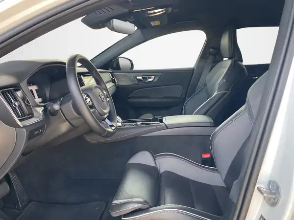 VOLVO V60 (7/22)