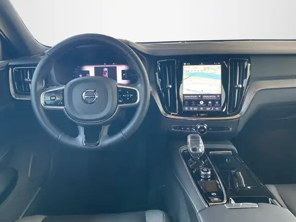 VOLVO V60 (8/22)