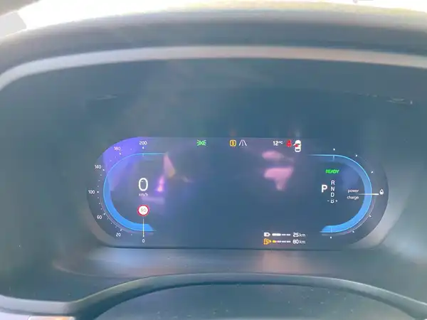 VOLVO V60 (16/17)