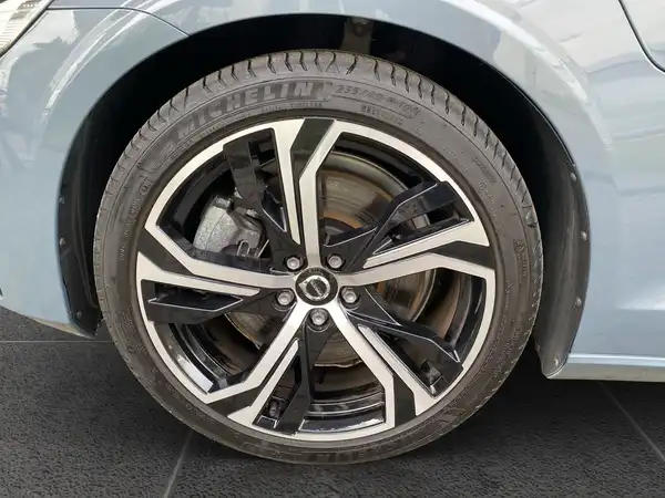 VOLVO V60 (15/19)