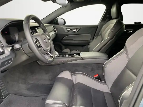 VOLVO V60 (7/19)