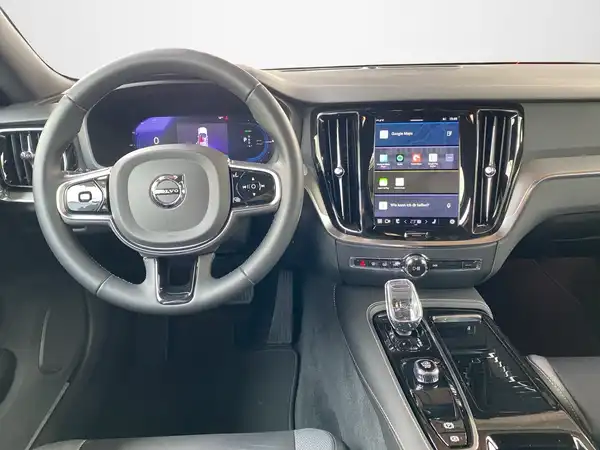 VOLVO V60 (8/19)