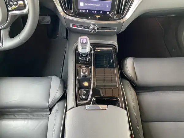 VOLVO V60 (9/19)