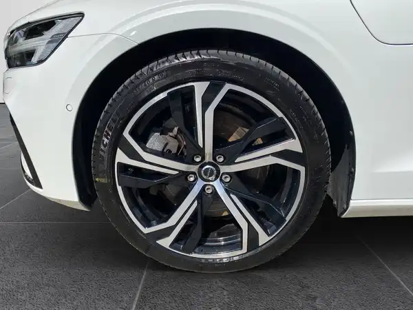 VOLVO V60 (15/22)