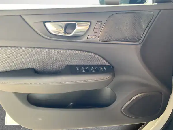 VOLVO V60 (17/22)