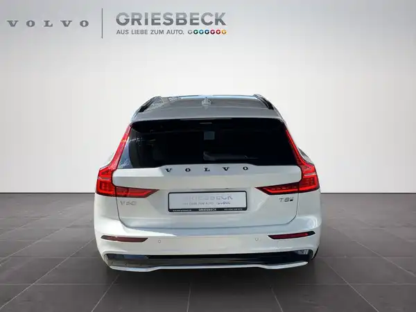 VOLVO V60 (4/22)