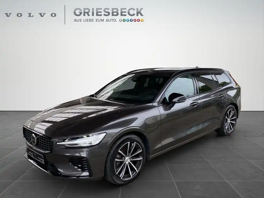 VOLVO V60 (1/23)