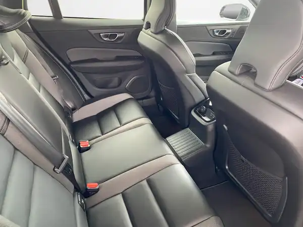 VOLVO V60 (13/23)