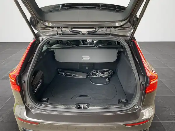 VOLVO V60 (14/23)
