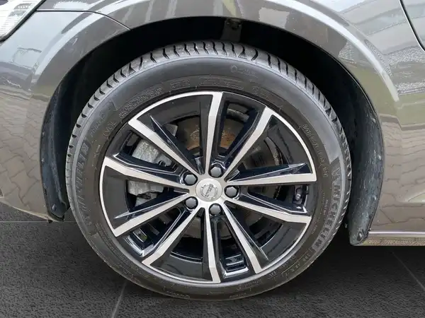 VOLVO V60 (15/23)