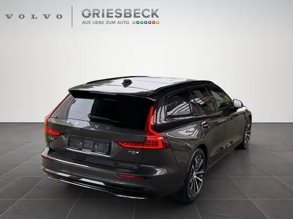 VOLVO V60 (5/23)