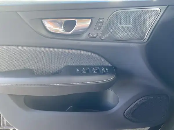 VOLVO V60 (17/21)