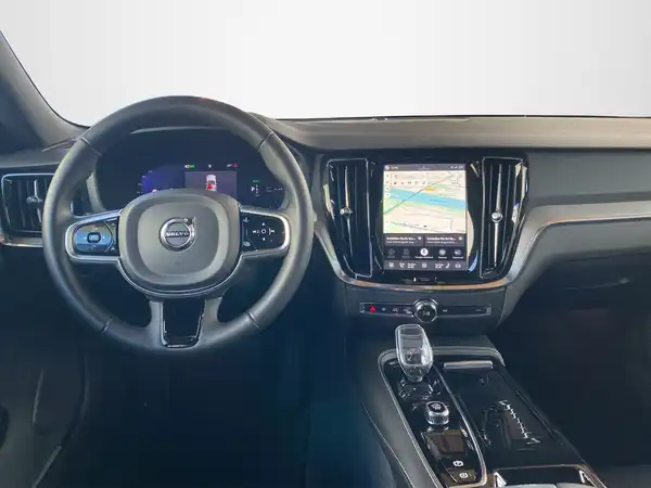 VOLVO V60 (8/21)