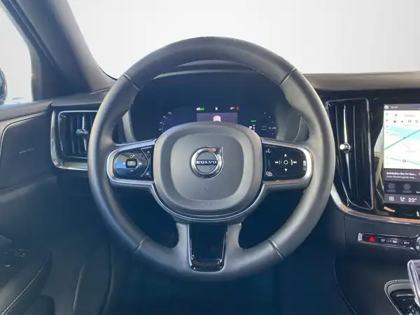 VOLVO V60 (10/21)