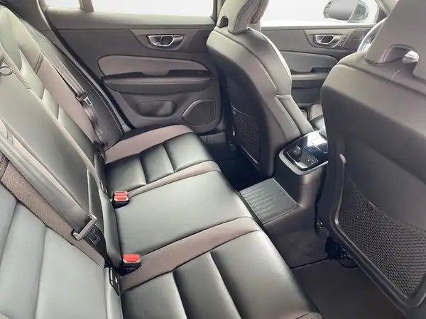 VOLVO V60 (13/22)