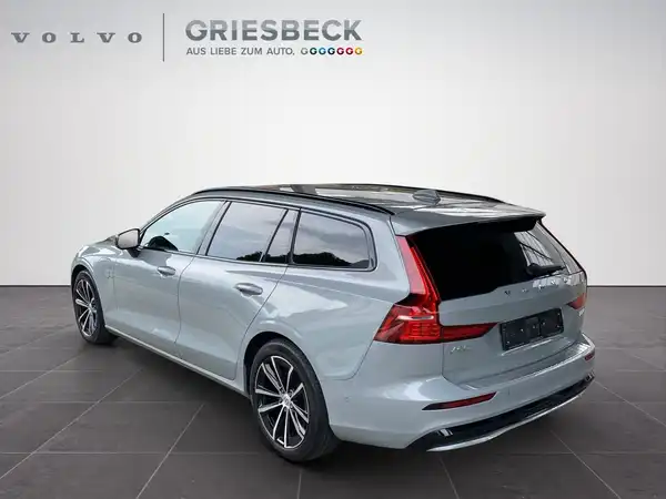 VOLVO V60 (3/22)
