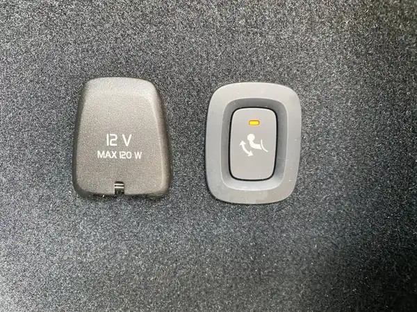 VOLVO V60 (21/22)