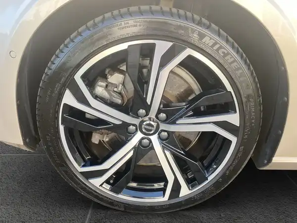 VOLVO V60 (15/21)