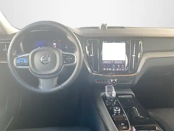 VOLVO V60 (8/21)