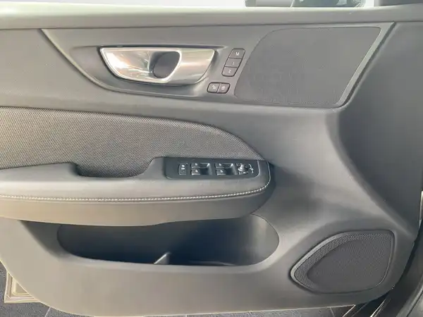 VOLVO V60 (17/22)