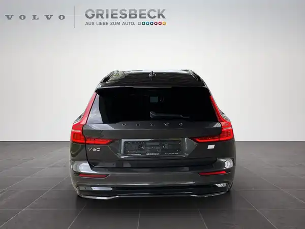 VOLVO V60 (4/22)