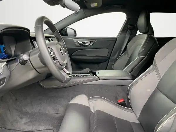 VOLVO V60 (7/22)