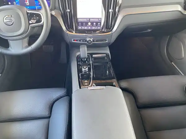 VOLVO V60 (9/21)