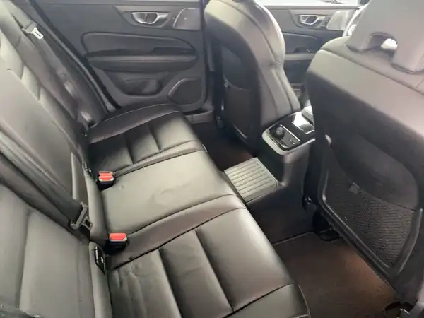 VOLVO V60 (13/23)